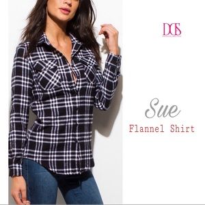 5 ⭐️ Sue - Plaid Flannel Button Up Top
